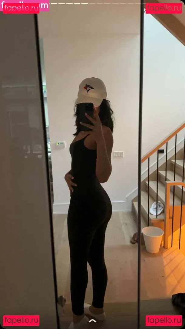 Melody Oz Onlyfans Photo Gallery 