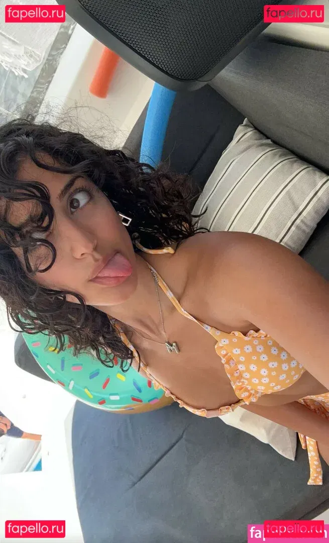 Melody Oz Onlyfans Photo Gallery 