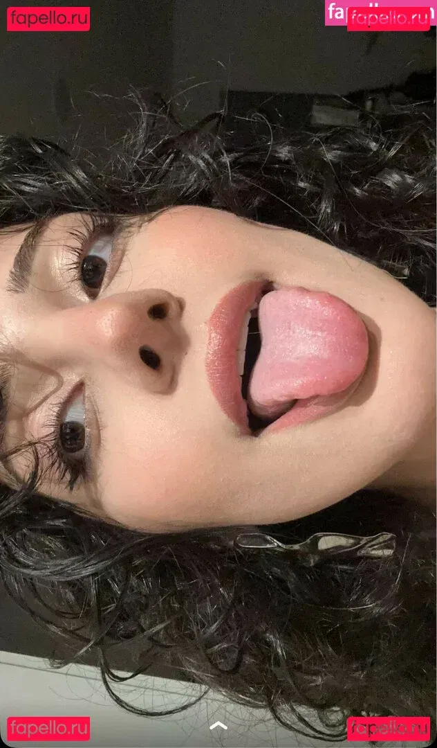 Melody Oz Onlyfans Photo Gallery 