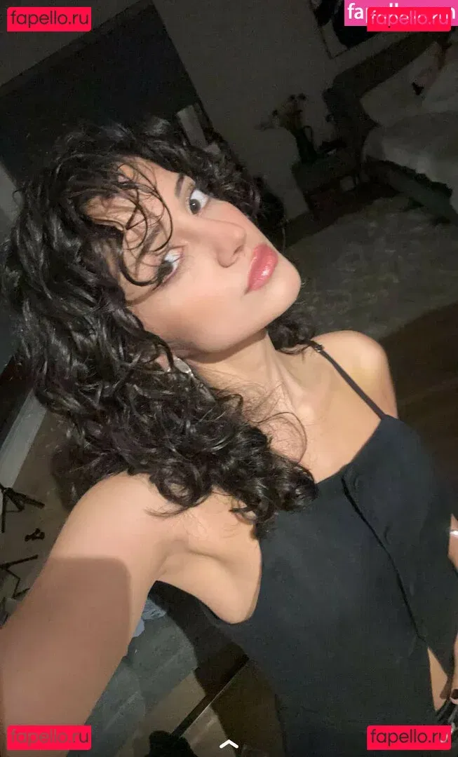 Melody Oz Onlyfans Photo Gallery 