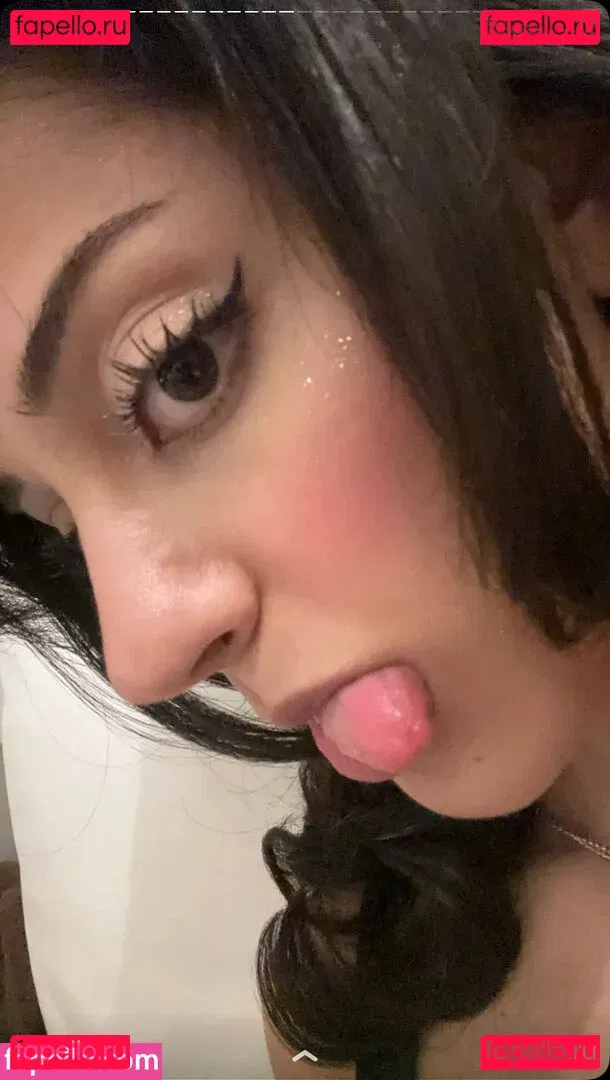 Melody Oz Onlyfans Photo Gallery 