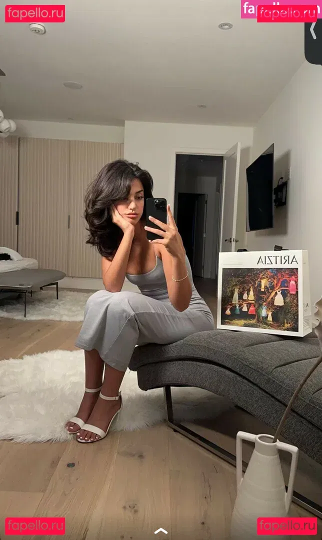 Melody Oz Onlyfans Photo Gallery 