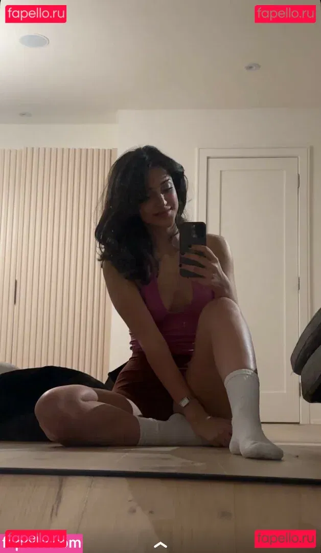 Melody Oz Onlyfans Photo Gallery 