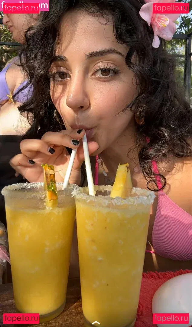 Melody Oz Onlyfans Photo Gallery 