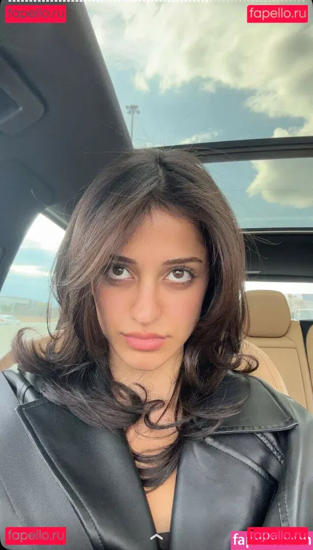 Melody Oz Onlyfans Photo Gallery 