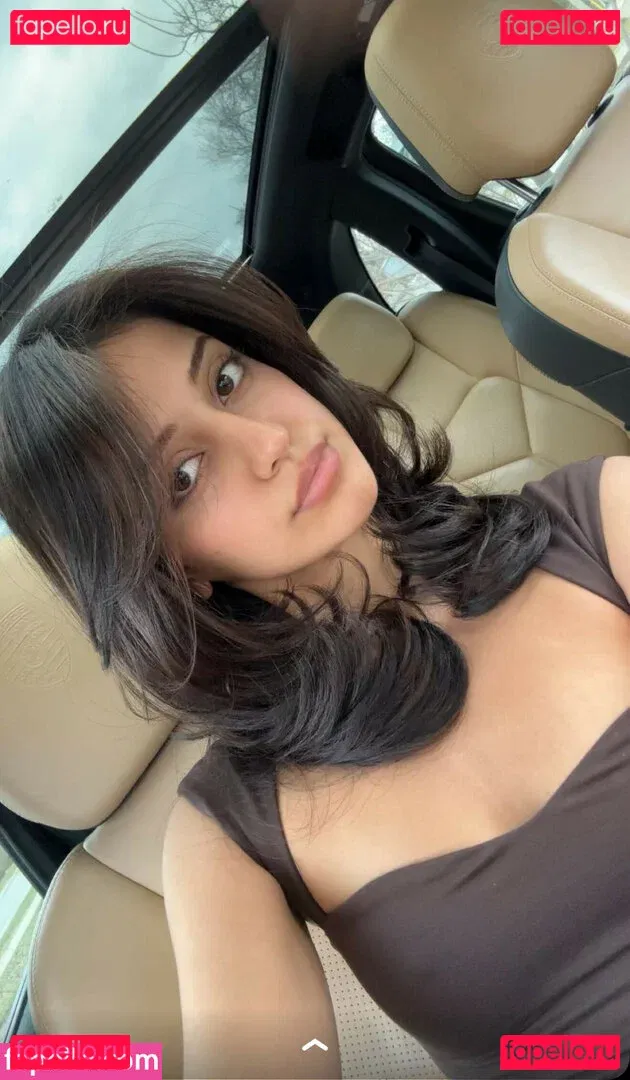 Melody Oz Onlyfans Photo Gallery 