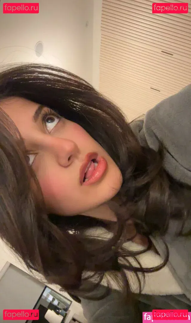 Melody Oz Onlyfans Photo Gallery 