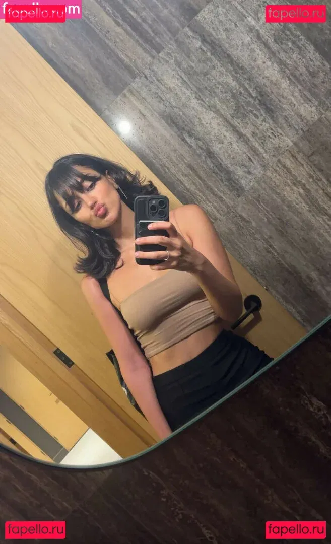 Melody Oz Onlyfans Photo Gallery 