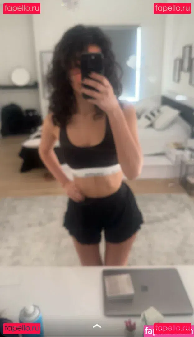 Melody Oz Onlyfans Photo Gallery 