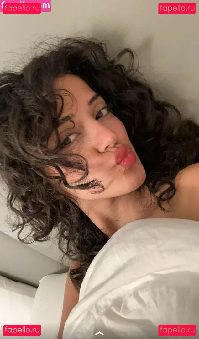 Melody Oz Onlyfans Photo Gallery 