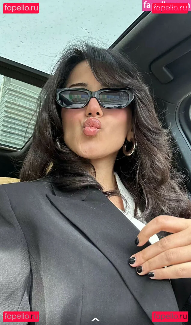 Melody Oz Onlyfans Photo Gallery 