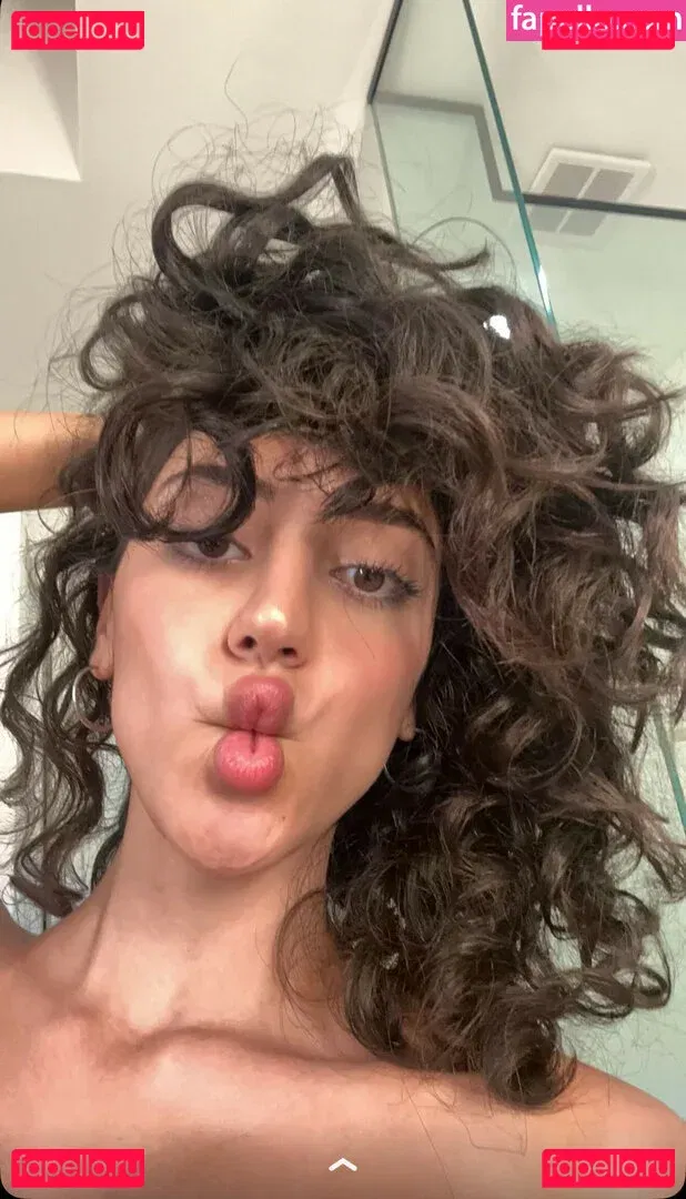 Melody Oz Onlyfans Photo Gallery 