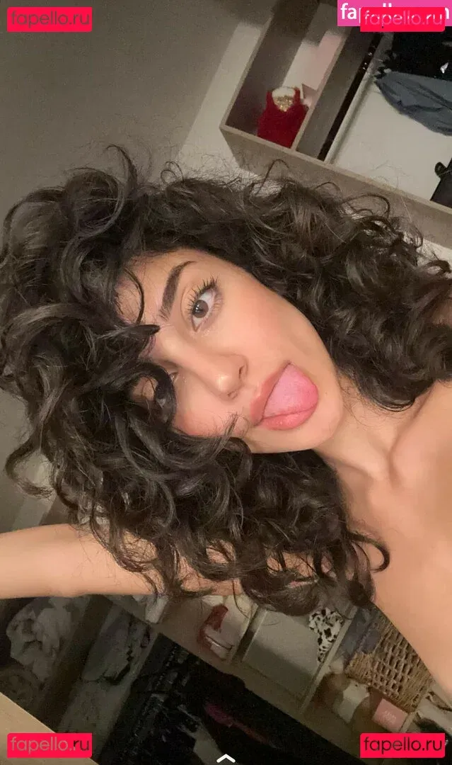 Melody Oz Onlyfans Photo Gallery 