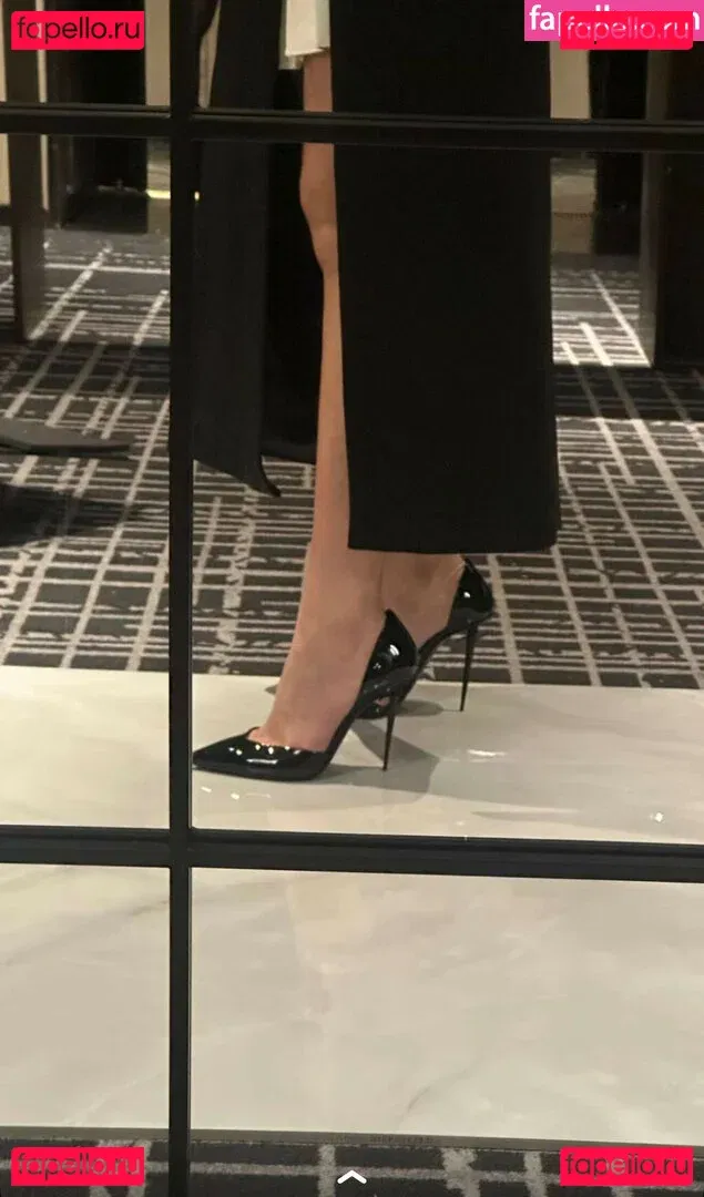 Melody Oz Onlyfans Photo Gallery 