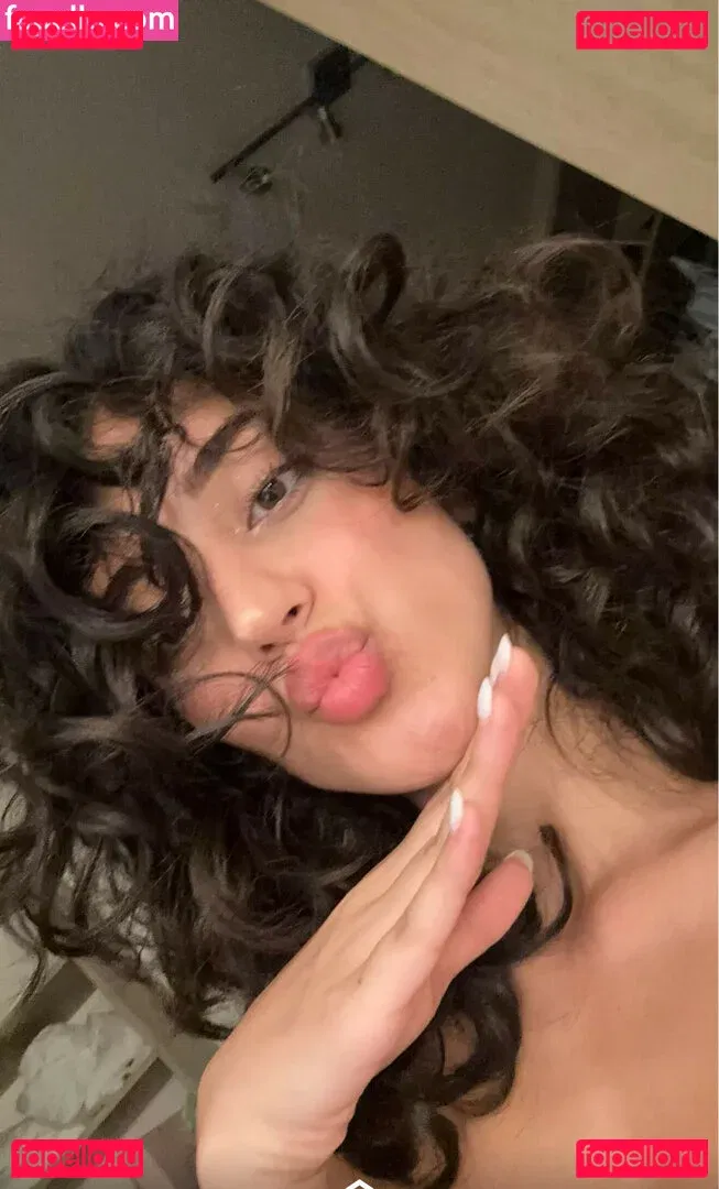 Melody Oz Onlyfans Photo Gallery 