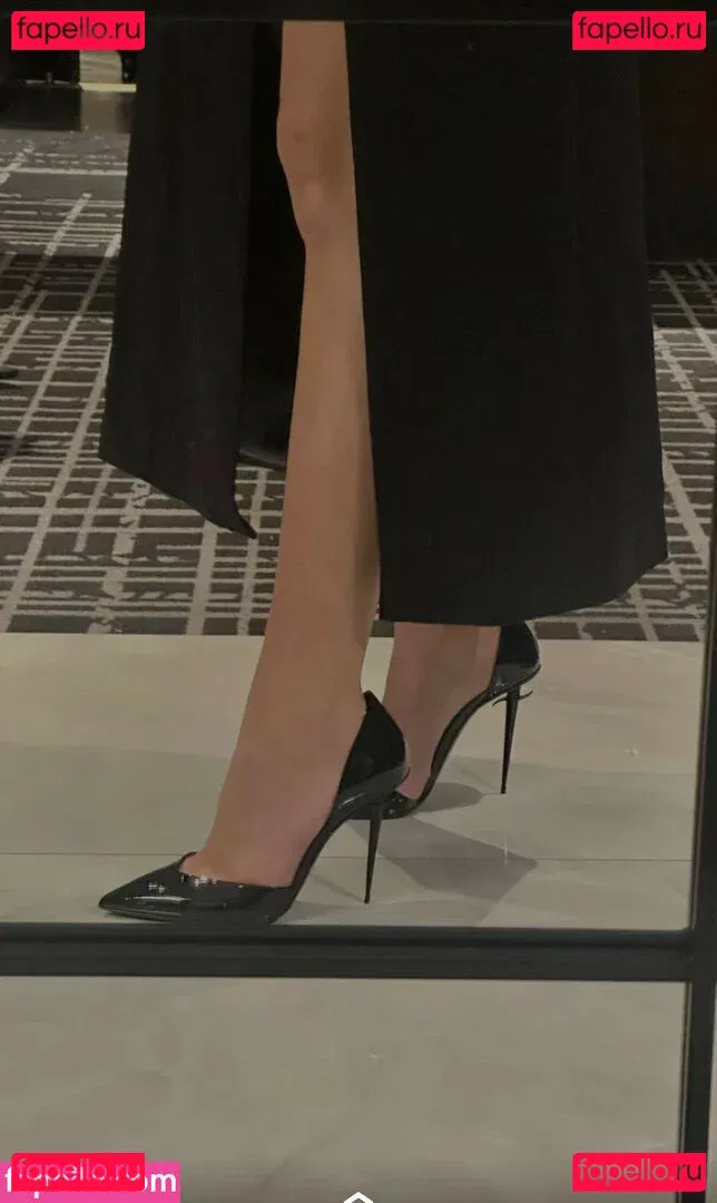 Melody Oz Onlyfans Photo Gallery 