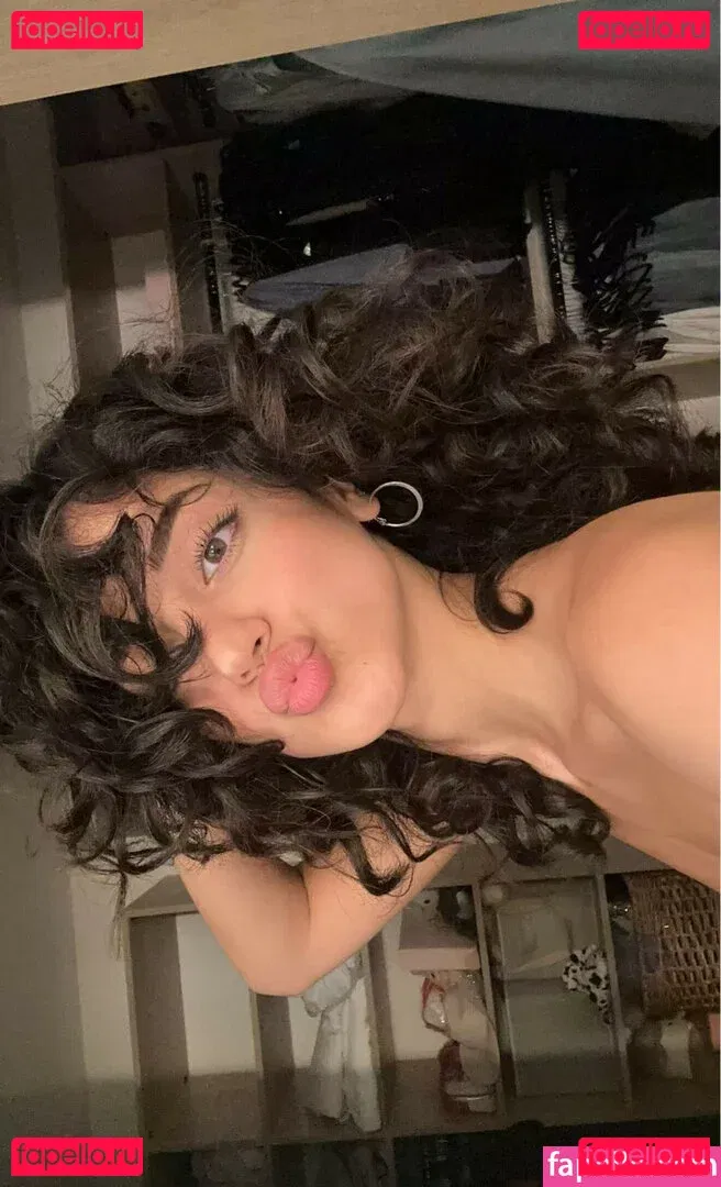 Melody Oz Onlyfans Photo Gallery 