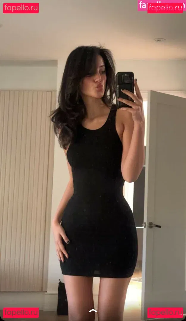 Melody Oz Onlyfans Photo Gallery 