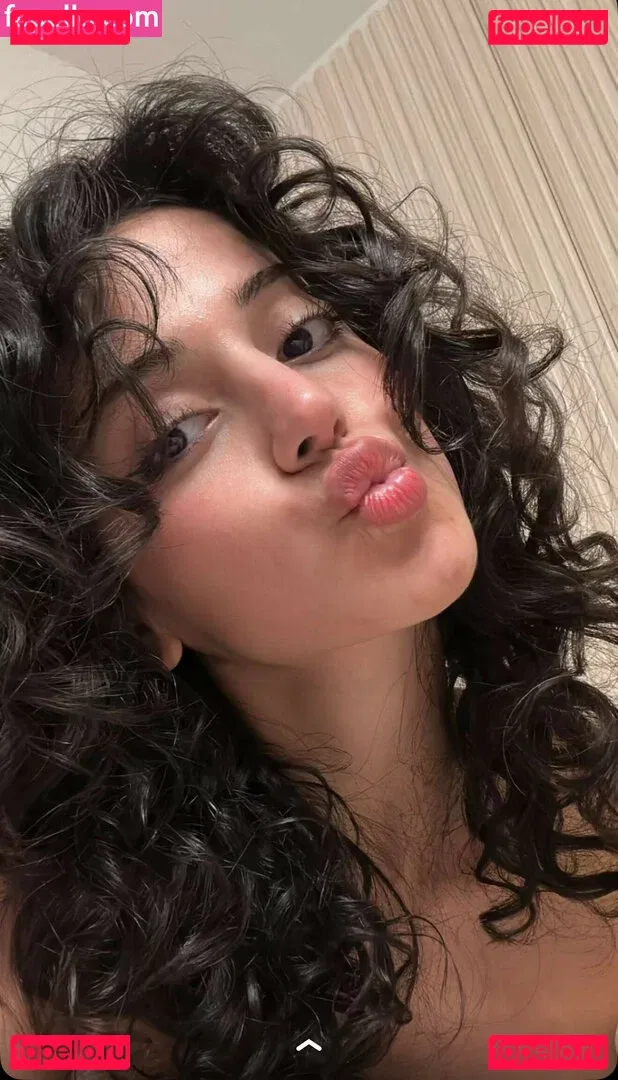 Melody Oz Onlyfans Photo Gallery 