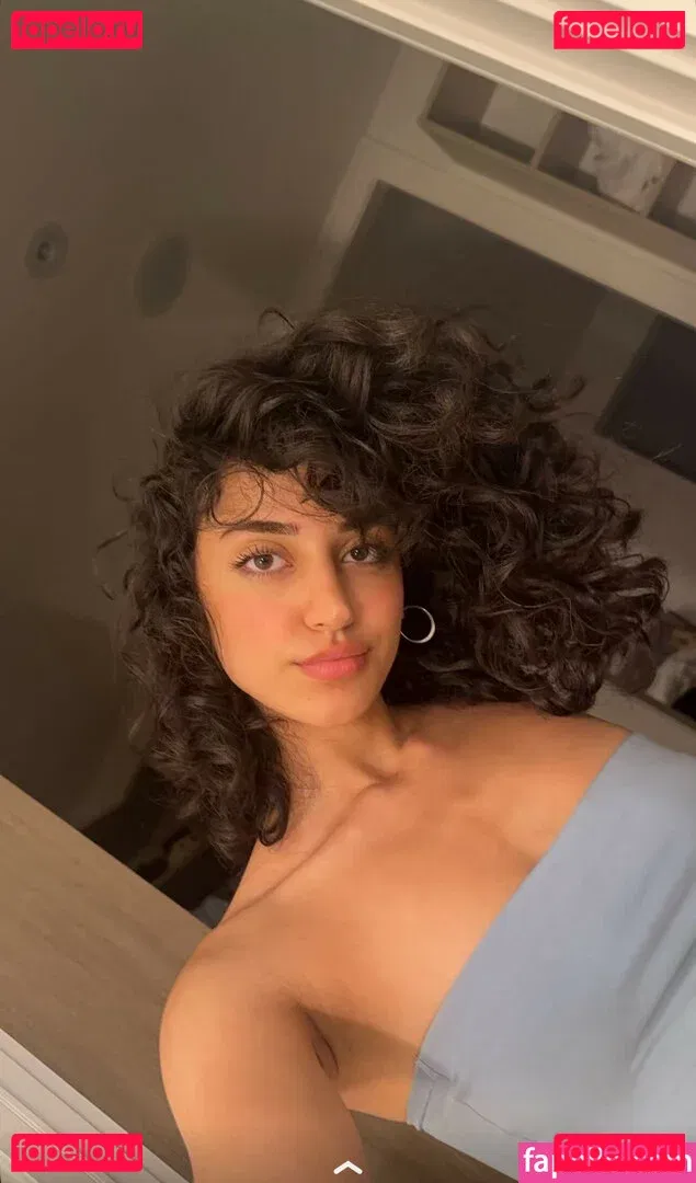 Melody Oz Onlyfans Photo Gallery 