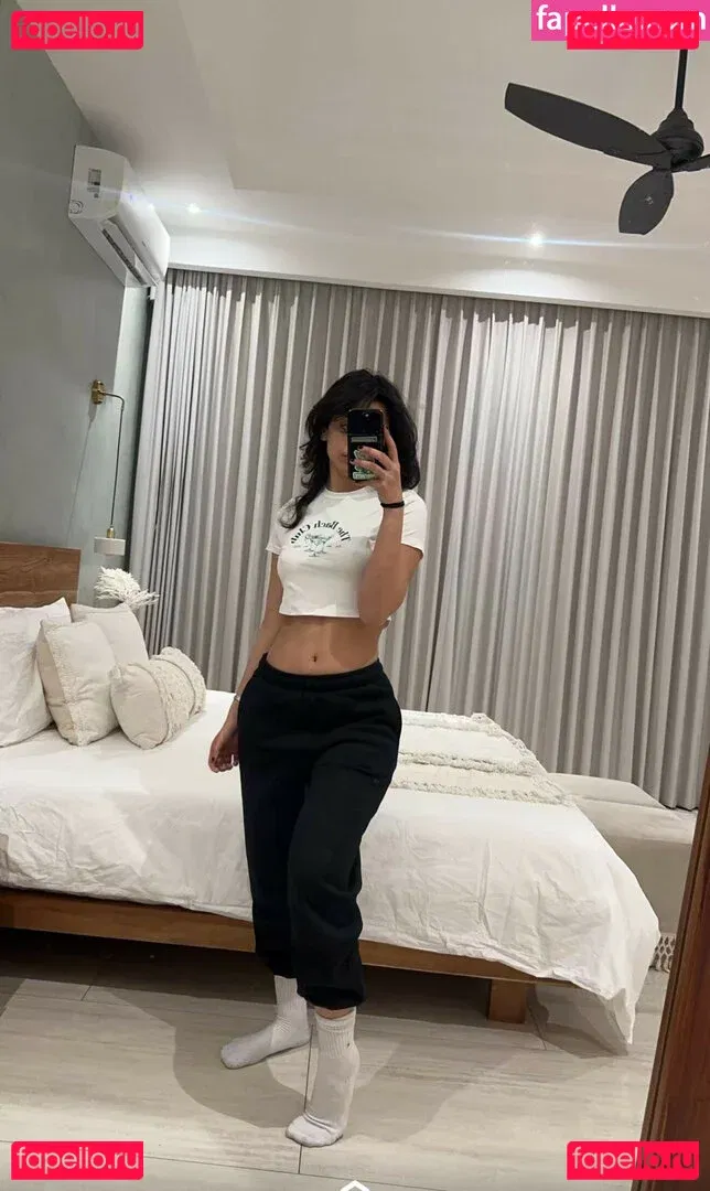 Melody Oz Onlyfans Photo Gallery 