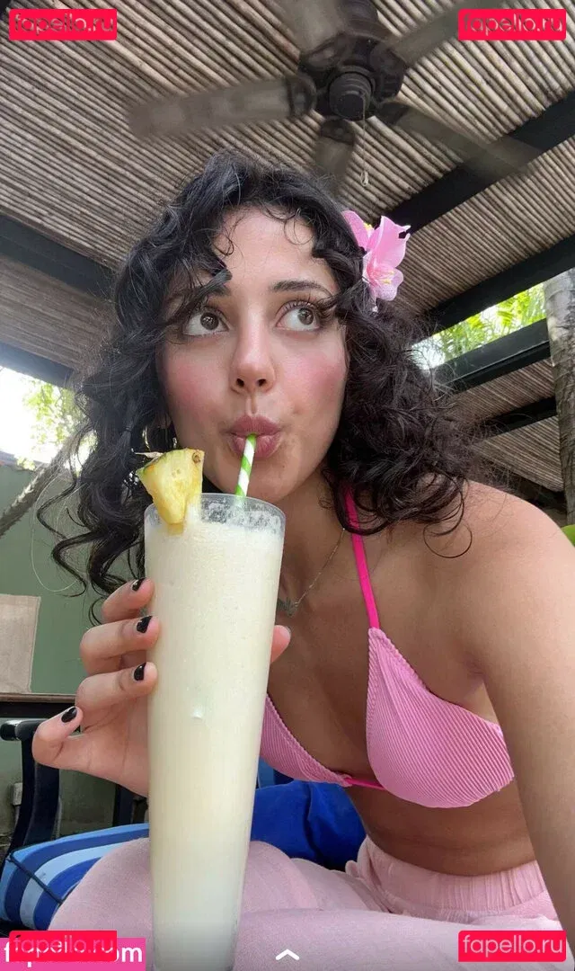 Melody Oz Onlyfans Photo Gallery 