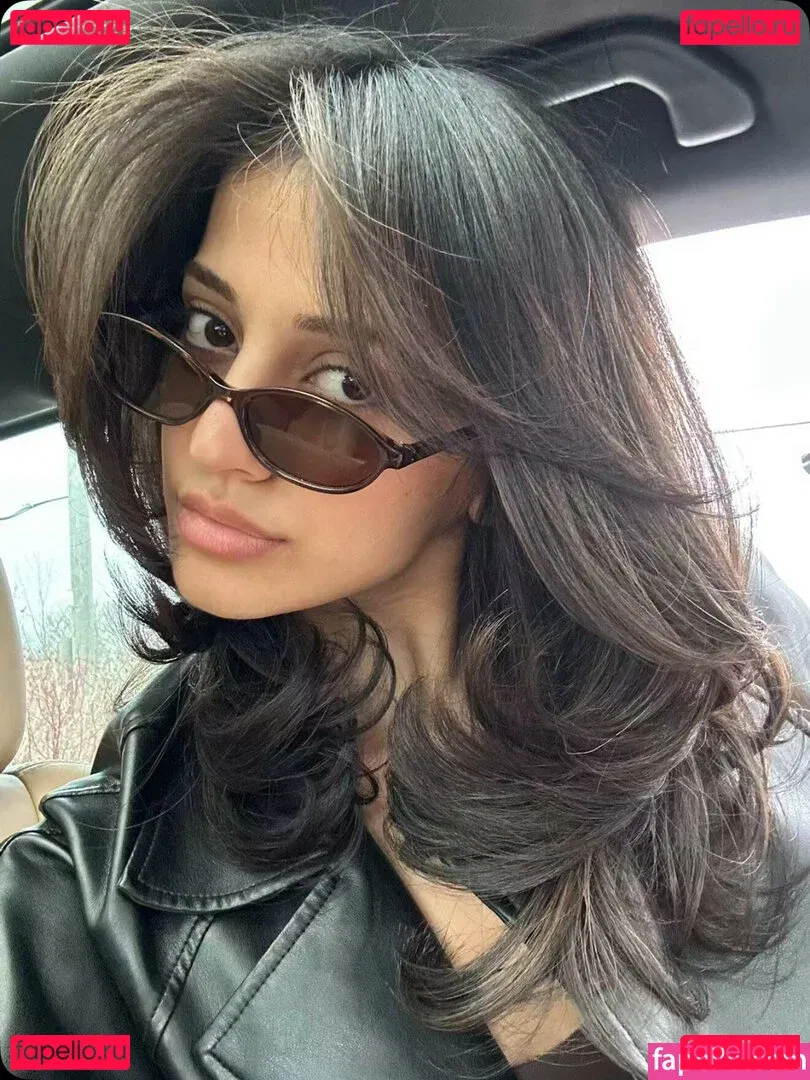 Melody Oz Onlyfans Photo Gallery 