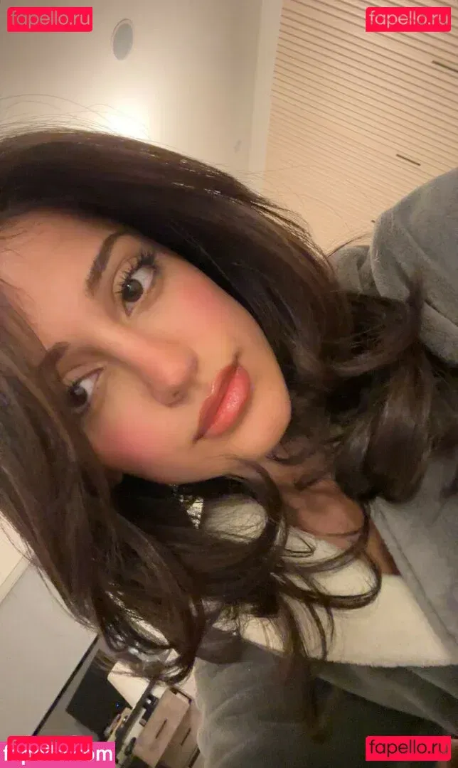 Melody Oz Onlyfans Photo Gallery 