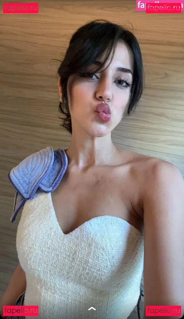 Melody Oz Onlyfans Photo Gallery 