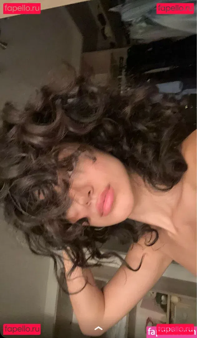 Melody Oz Onlyfans Photo Gallery 