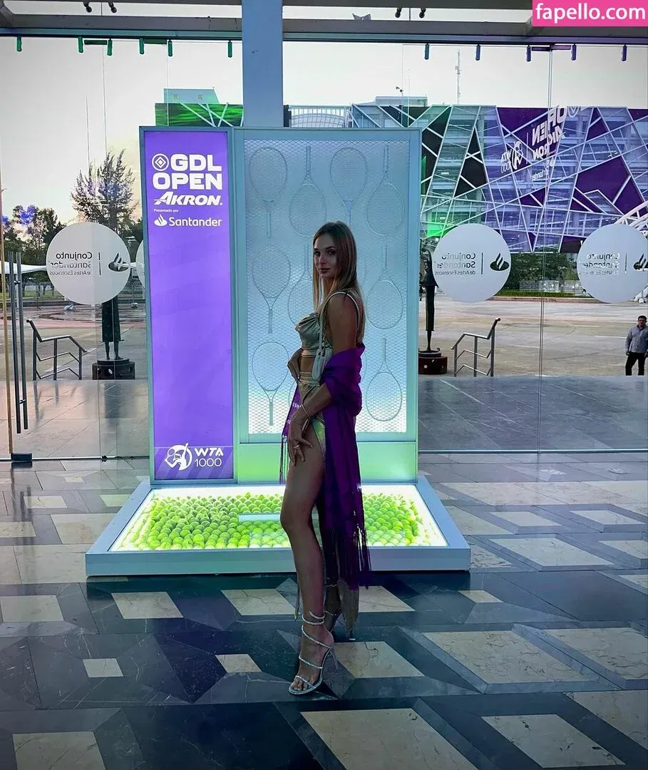 Dayana Yastremskay Onlyfans Photo Gallery 