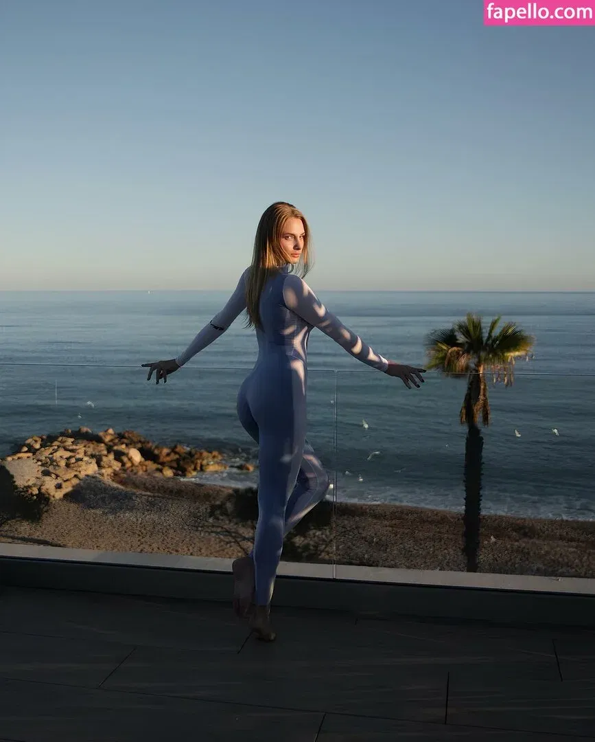 Dayana Yastremskay Onlyfans Photo Gallery 