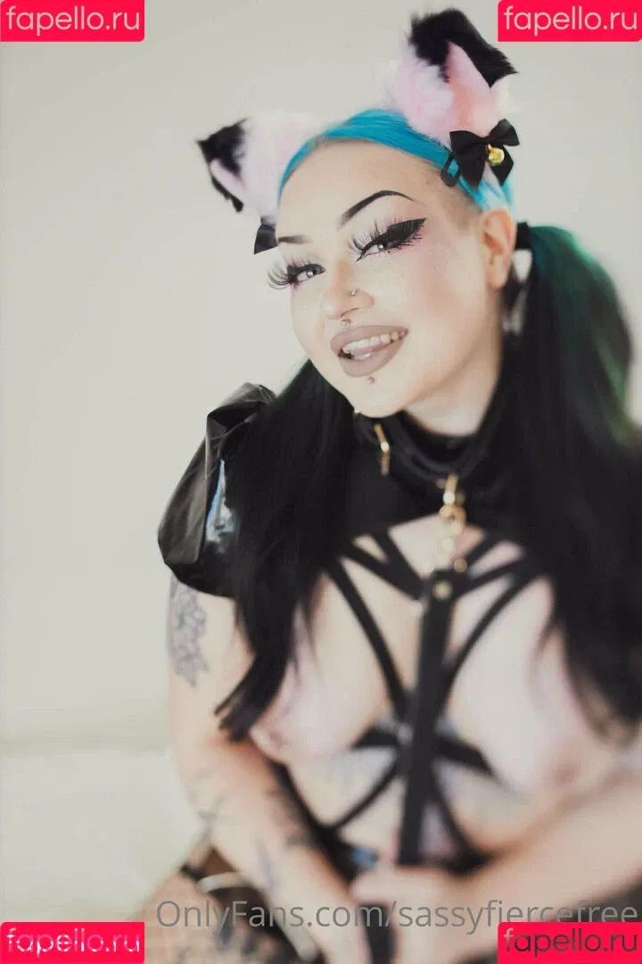 novathenerdfree Onlyfans Photo Gallery 