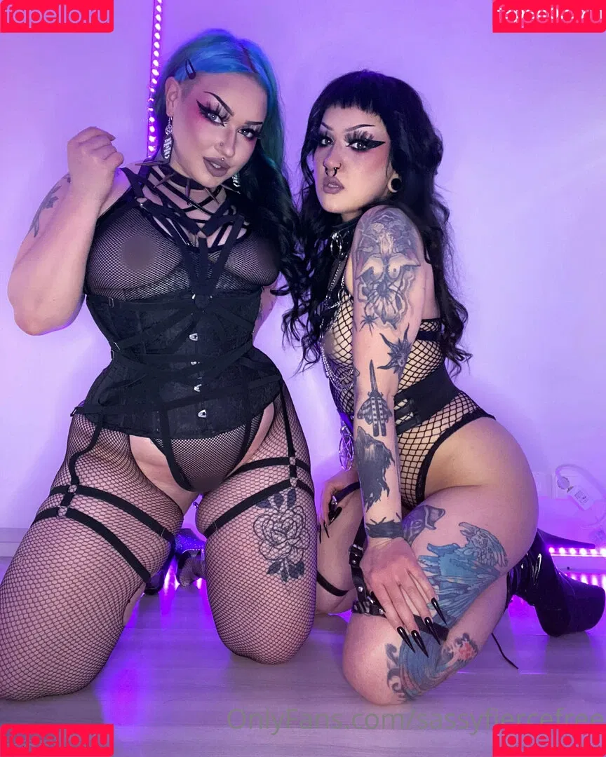 novathenerdfree Onlyfans Photo Gallery 