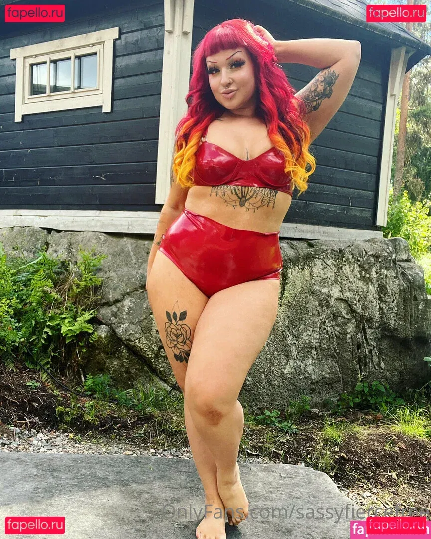 novathenerdfree Onlyfans Photo Gallery 