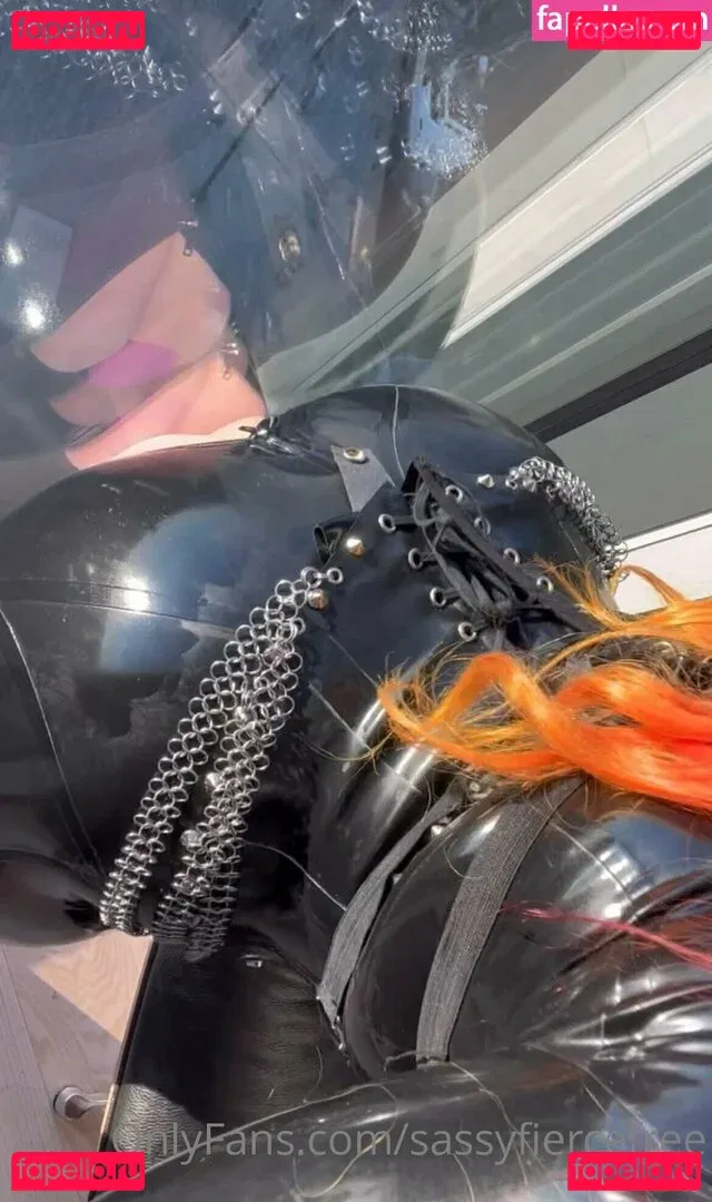 novathenerdfree Onlyfans Photo Gallery 