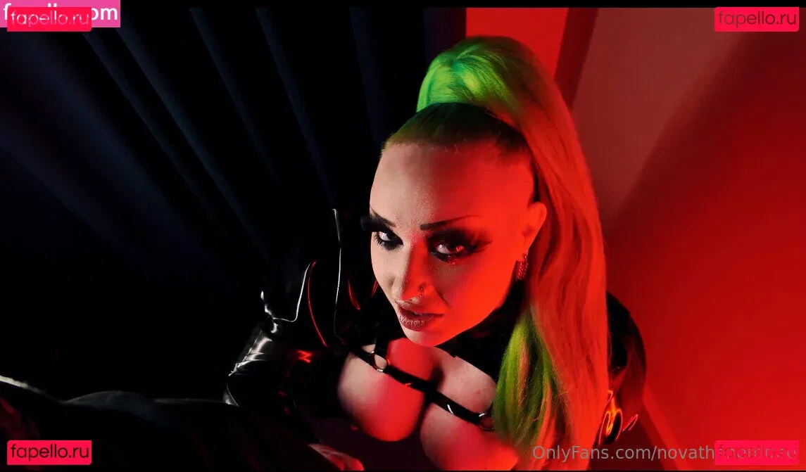 novathenerdfree Onlyfans Photo Gallery 