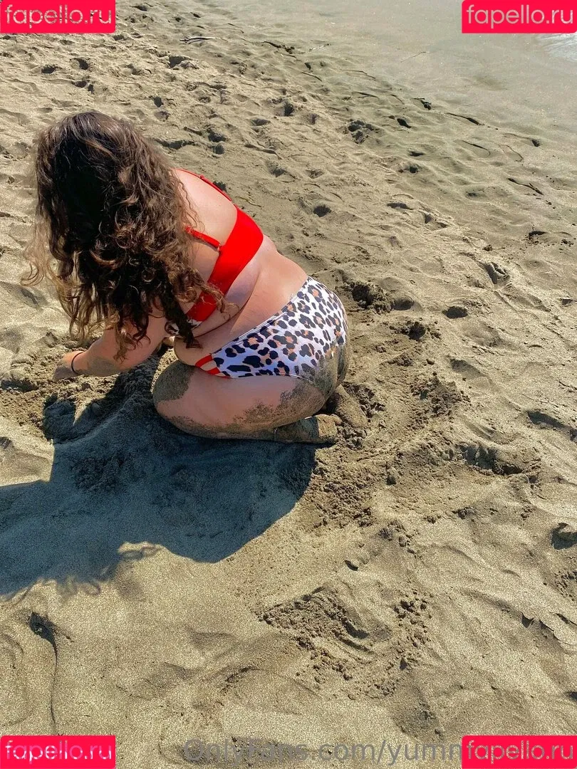 yummyliyahh Onlyfans Photo Gallery 