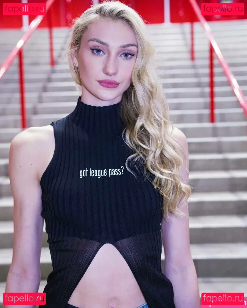 Cameron Brink Onlyfans Photo Gallery 