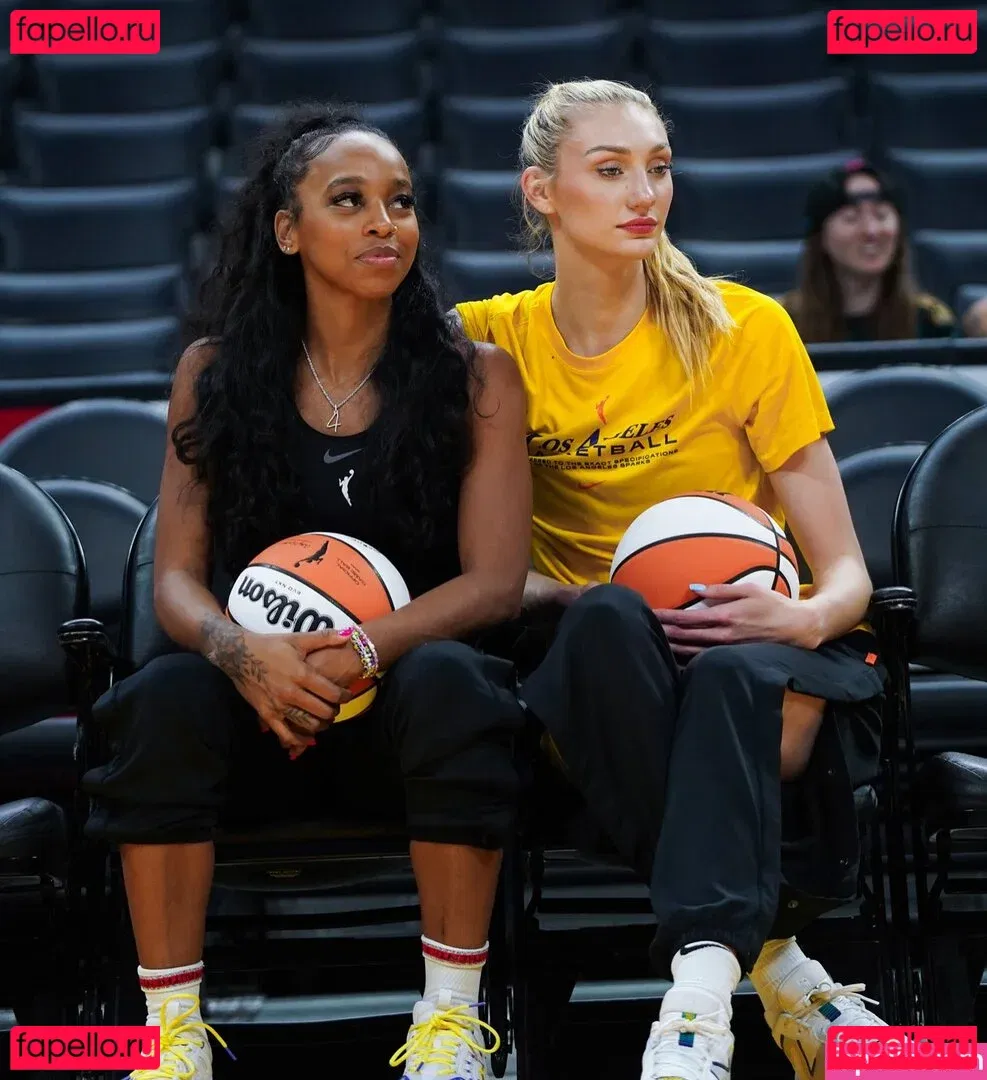 Cameron Brink Onlyfans Photo Gallery 