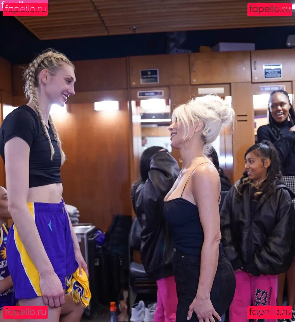 Cameron Brink Onlyfans Photo Gallery 