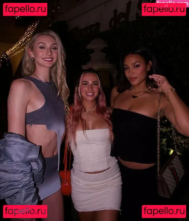 Cameron Brink Onlyfans Photo Gallery 