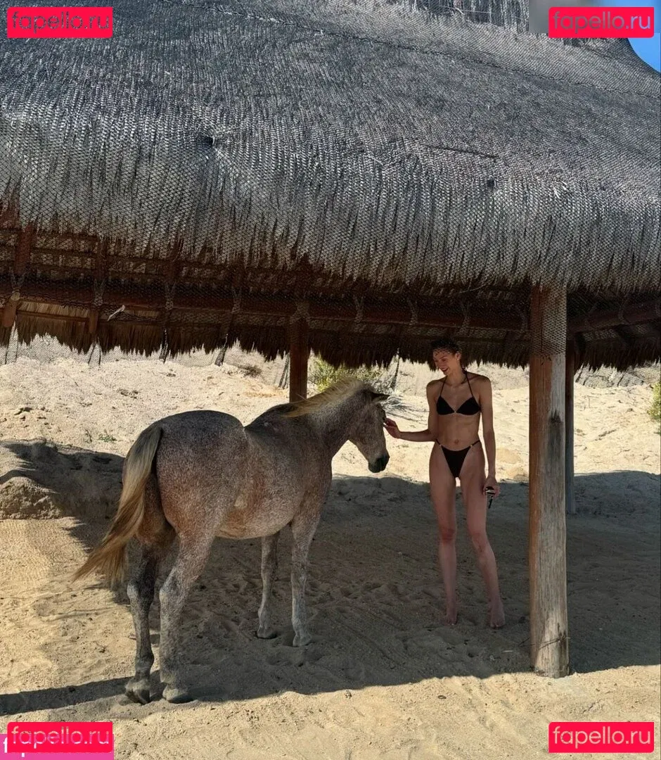 Cameron Brink Onlyfans Photo Gallery 