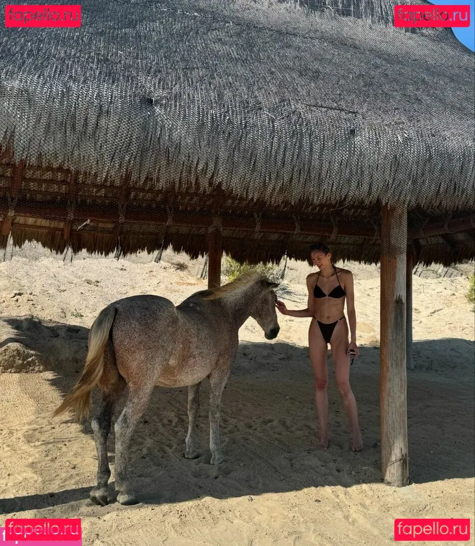 Cameron Brink Onlyfans Photo Gallery 