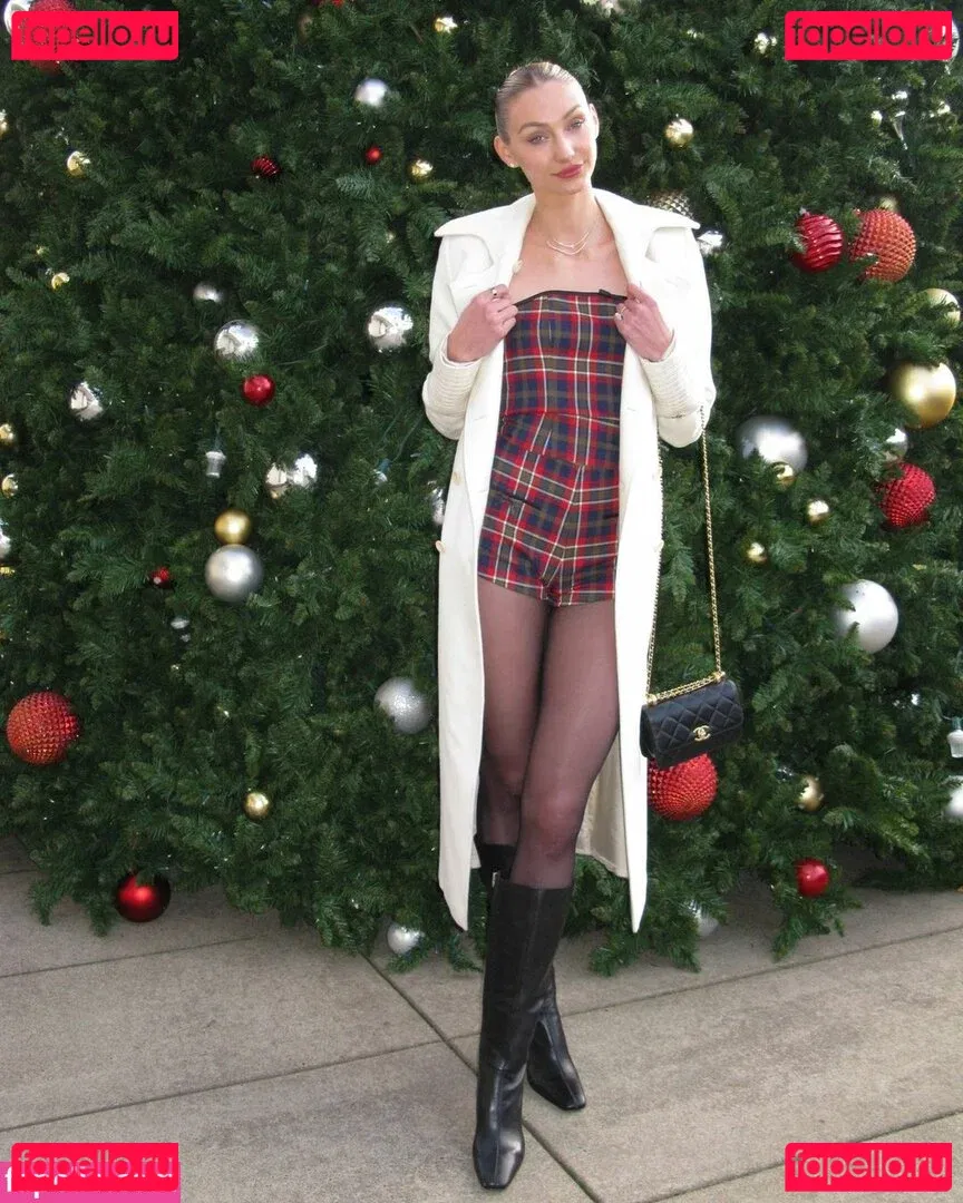 Cameron Brink Onlyfans Photo Gallery 