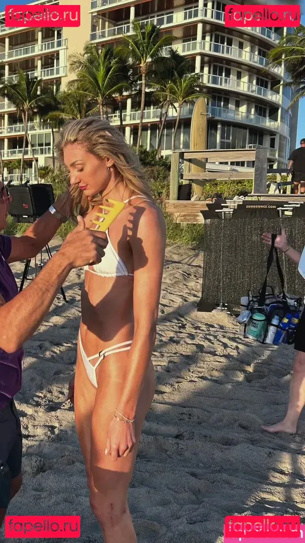 Cameron Brink Onlyfans Photo Gallery 