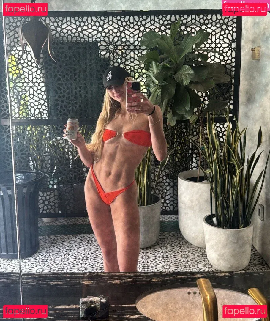 Cameron Brink Onlyfans Photo Gallery 