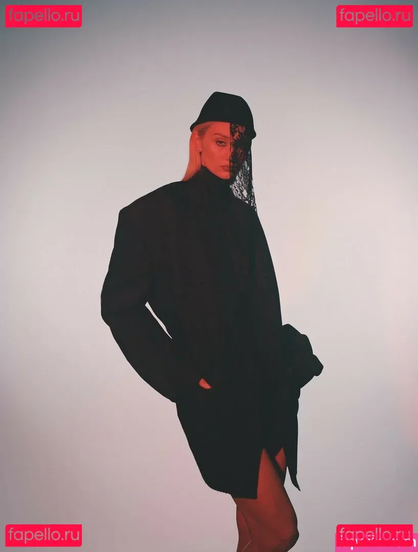 Cameron Brink Onlyfans Photo Gallery 