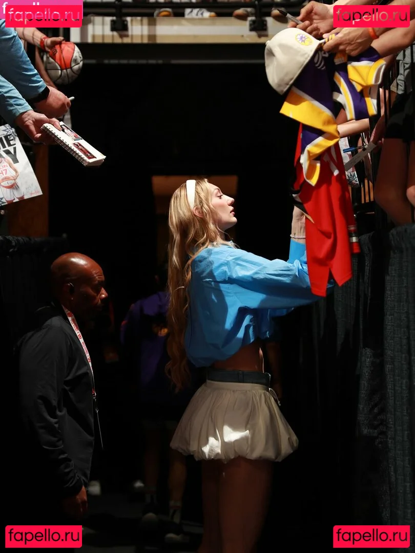 Cameron Brink Onlyfans Photo Gallery 