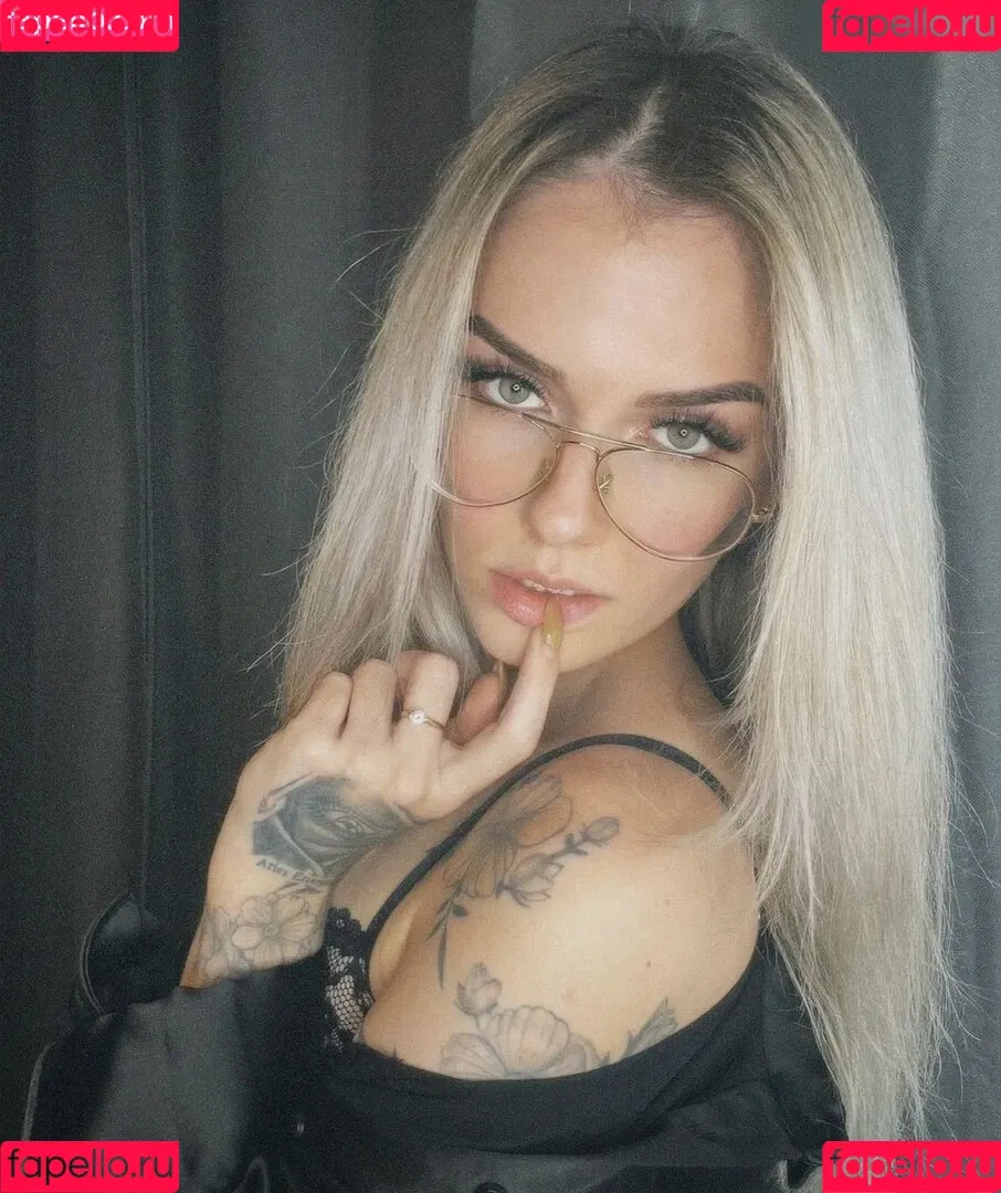Nele_mbt Onlyfans Photo Gallery 